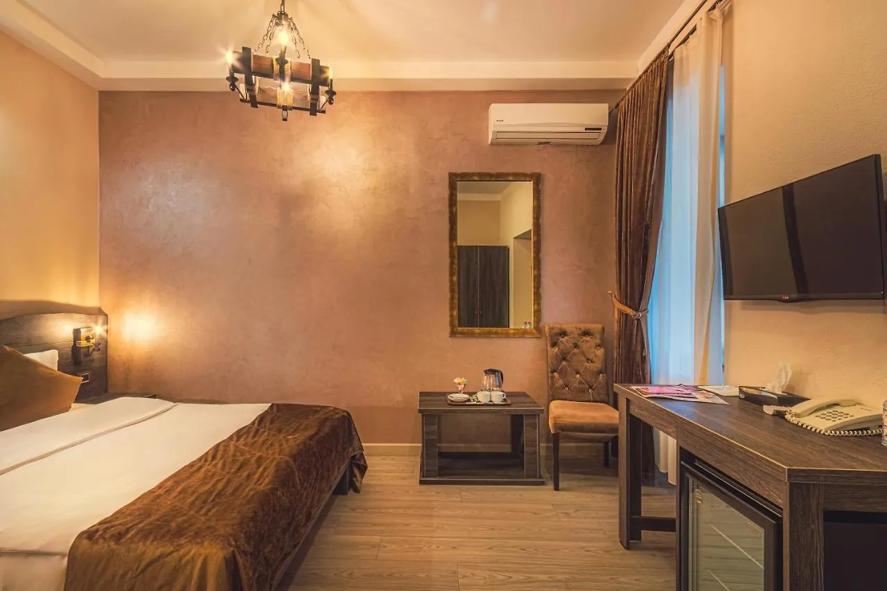 Passaje Old Hotel Баку 4*,
